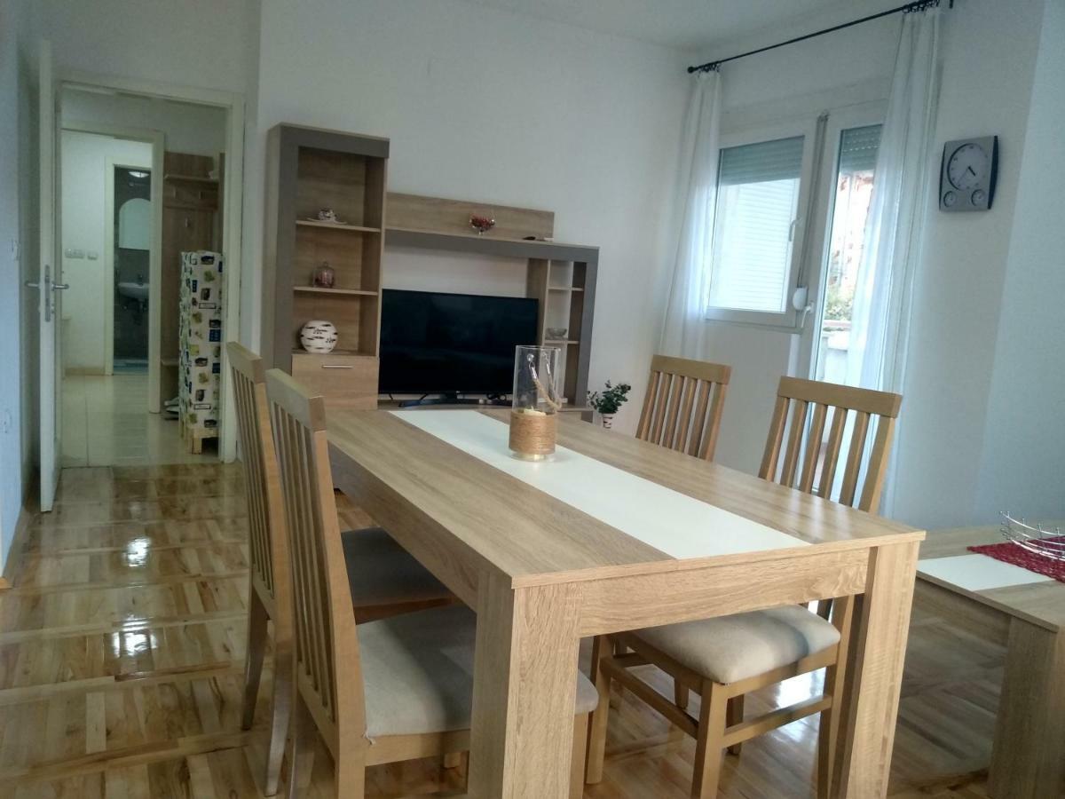 Tea Apartment Kumanovo Eksteriør billede