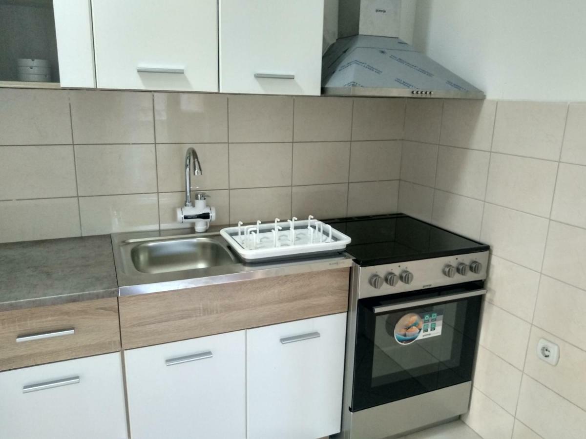 Tea Apartment Kumanovo Eksteriør billede