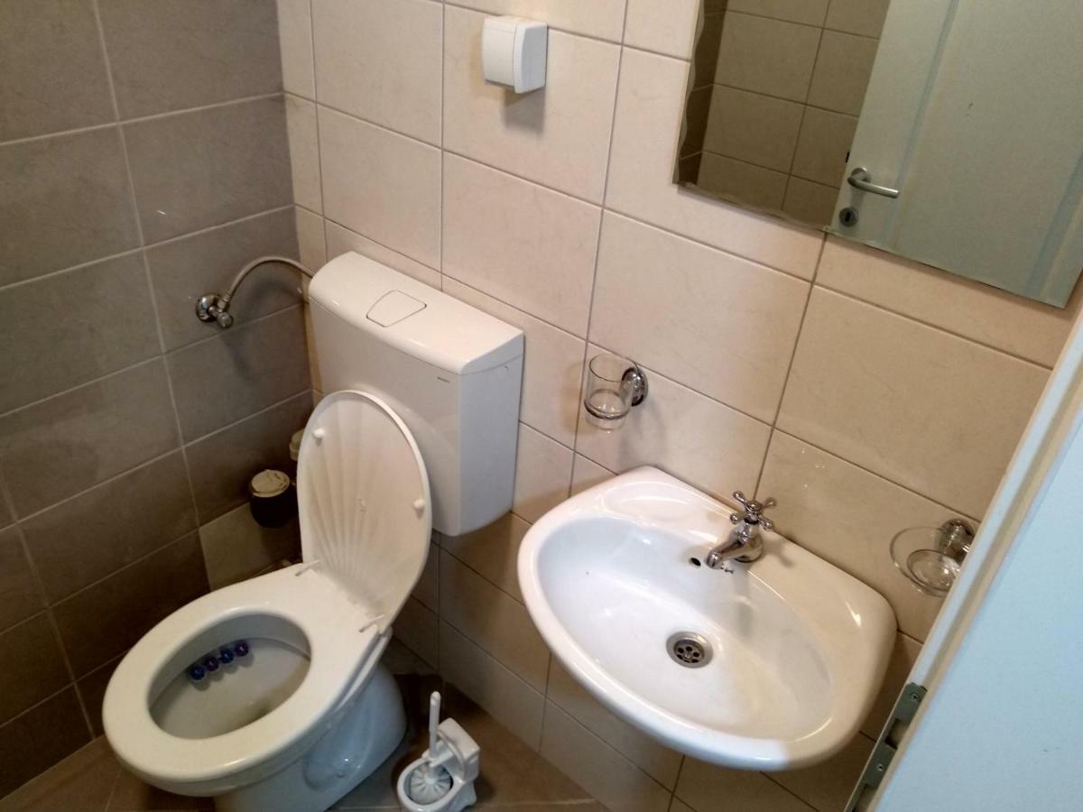 Tea Apartment Kumanovo Eksteriør billede